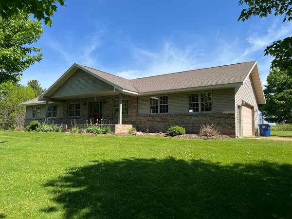 $329,000 | 154786 Skyhill Road, Wausau, WI 54403