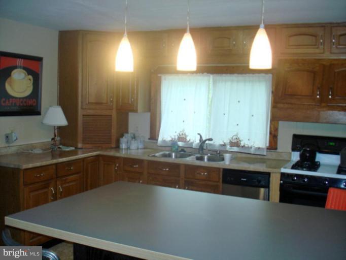 2334 Castleton Road Darlington, MD 21034 - Photo 5 of 19 Kitchen