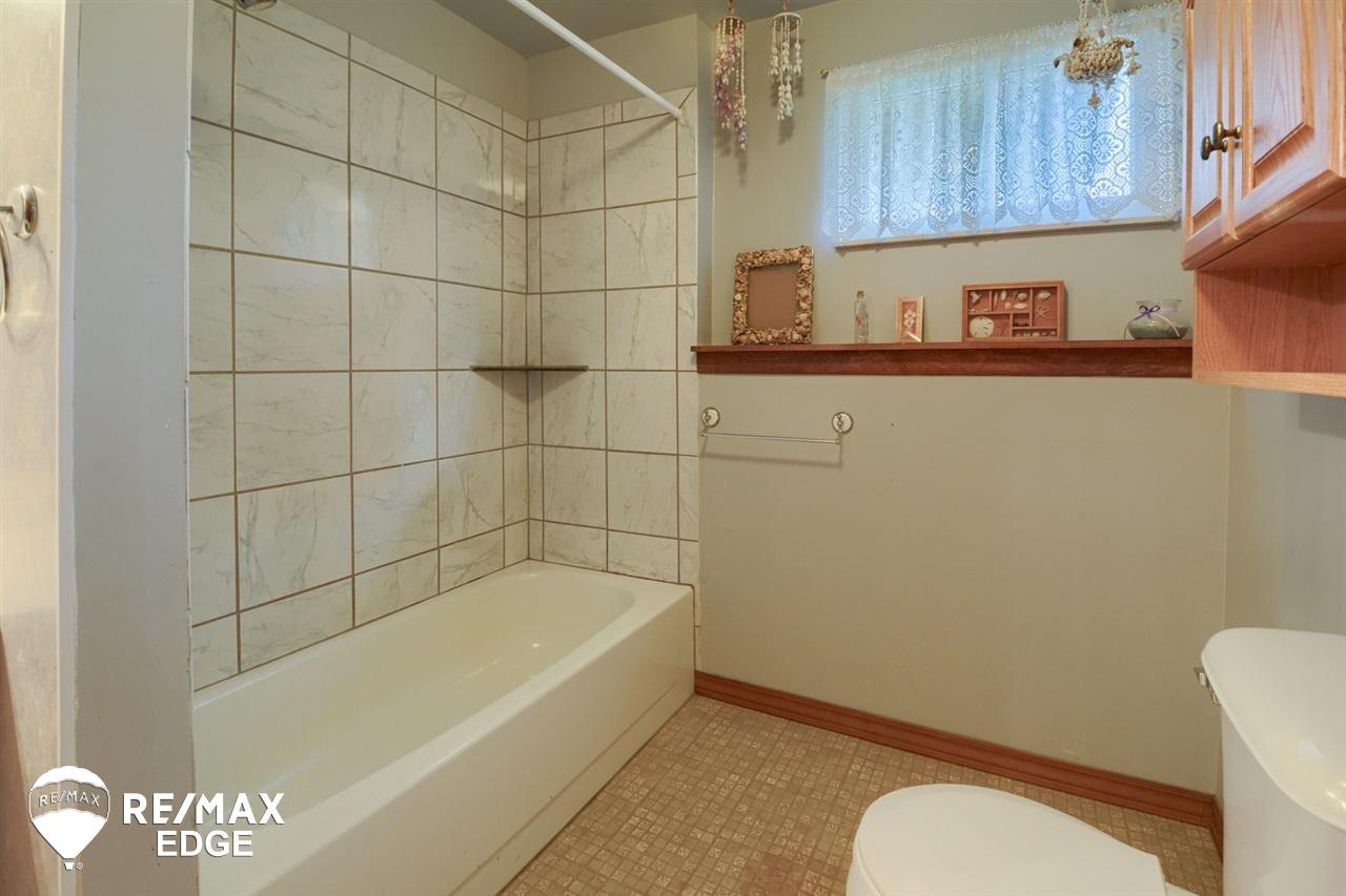 12009 East Carpenter Road Davison, MI 48423 - Photo 16 of 33 21475495-15.JPG