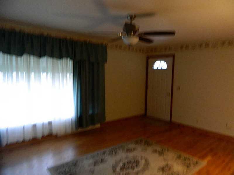 2150 South Burnett Road Springfield, OH 45505 - Photo 7 of 24