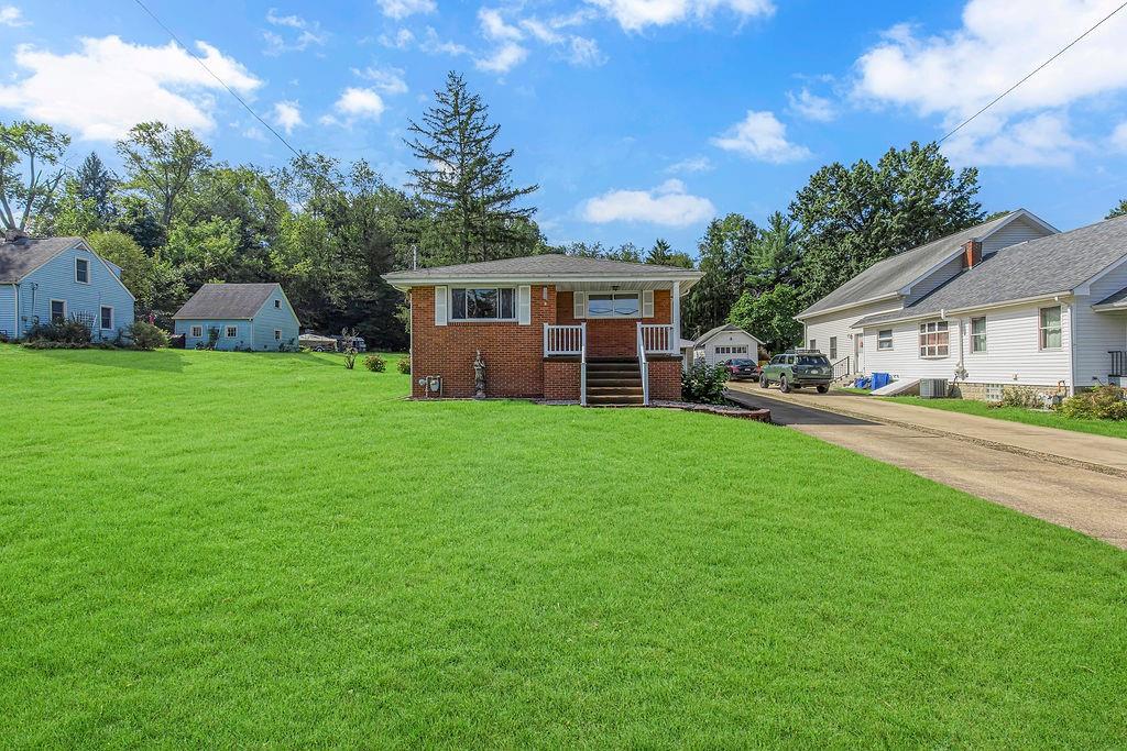 606 Golf Course Road Aliquippa, PA 15001 - Photo 3 of 44 Gallery Image 3