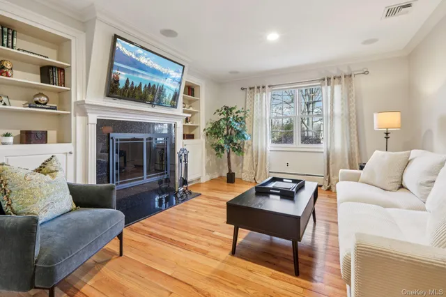 $899,000 | 85 Cottage Lane, Blauvelt, NY 10913