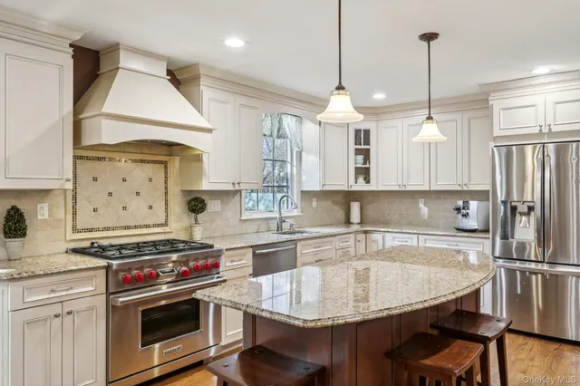 $899,000 | 85 Cottage Lane, Blauvelt, NY 10913