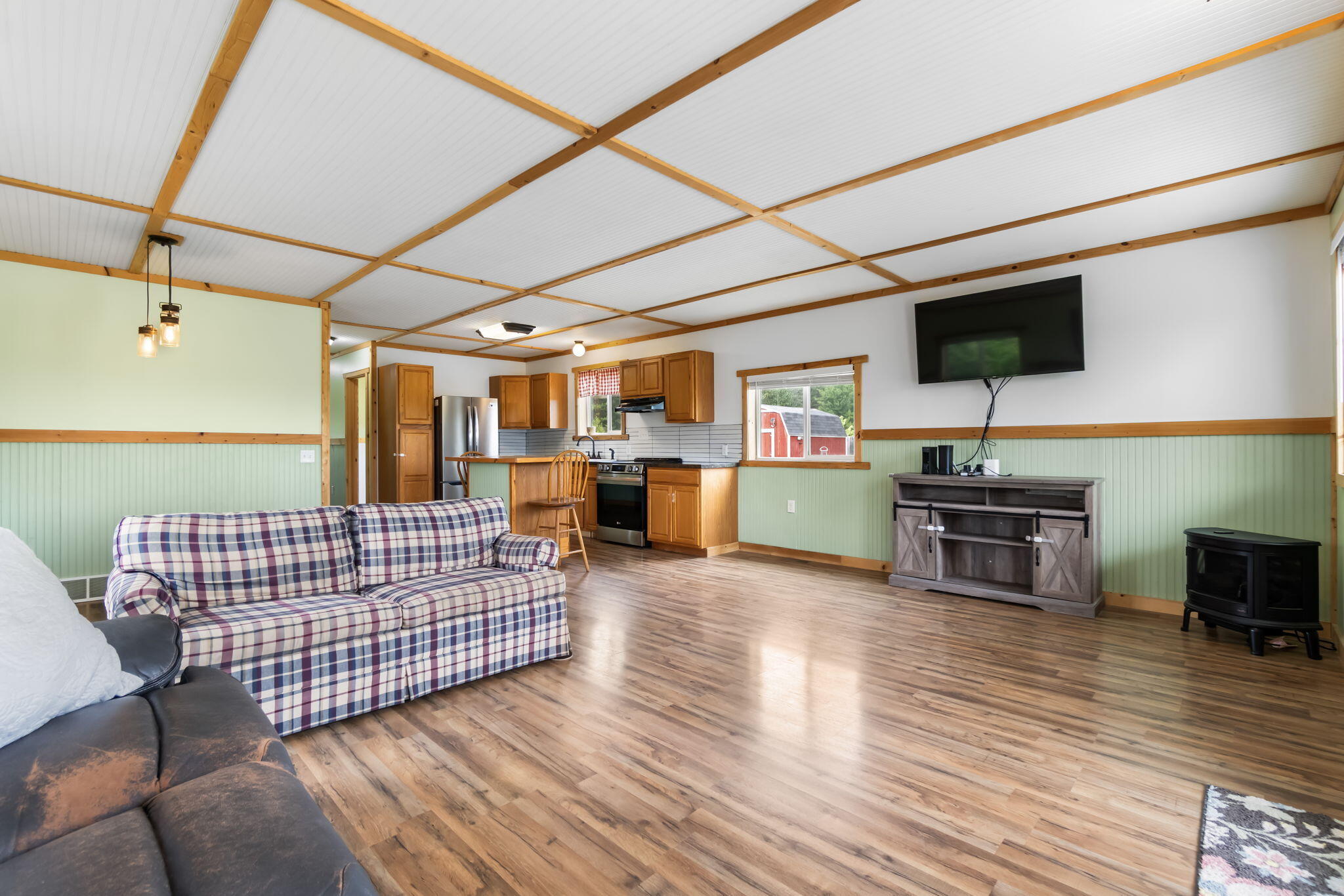 10280 North Black River Road Cheboygan, MI 49721 - Photo 7 of 41 Gallery Image 7