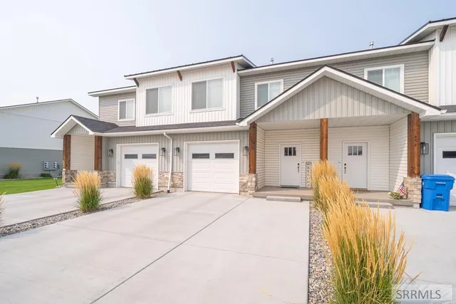 $315,000 | 456 South 3rd West, Sugar City, ID 83448