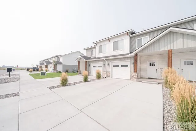 $315,000 | 456 South 3rd West, Sugar City, ID 83448