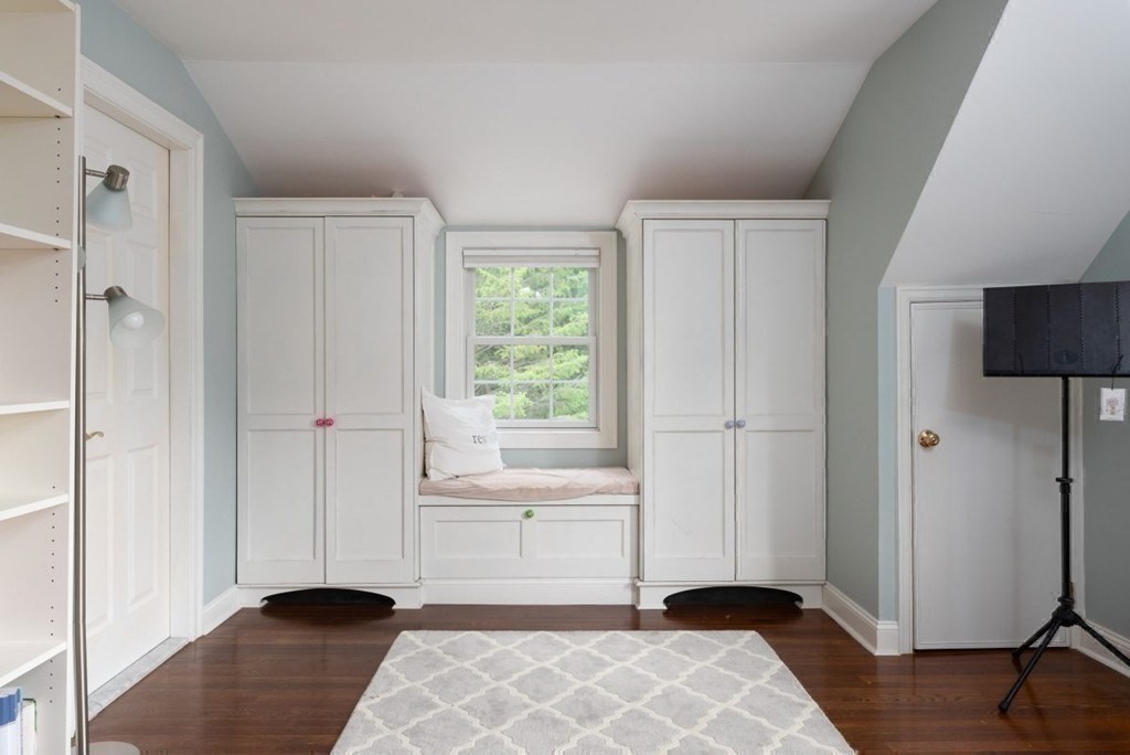 106 Valley Road Needham, MA 02492 - Photo 24 of 34 Gallery Image 24