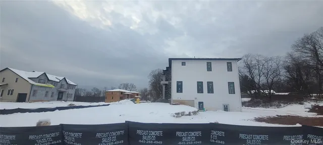 $2,200,000 | Lot 2 Stonehedge Road, Suffern, NY 10901