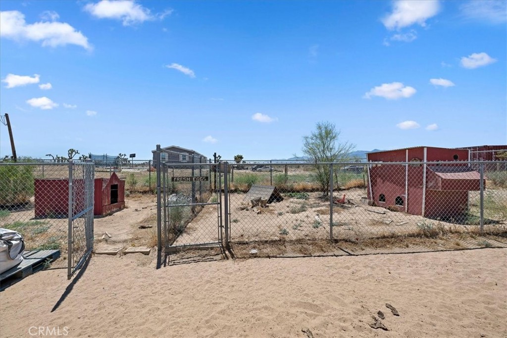11362 Sonora Road Phelan, CA 92371 - Photo 38 of 43