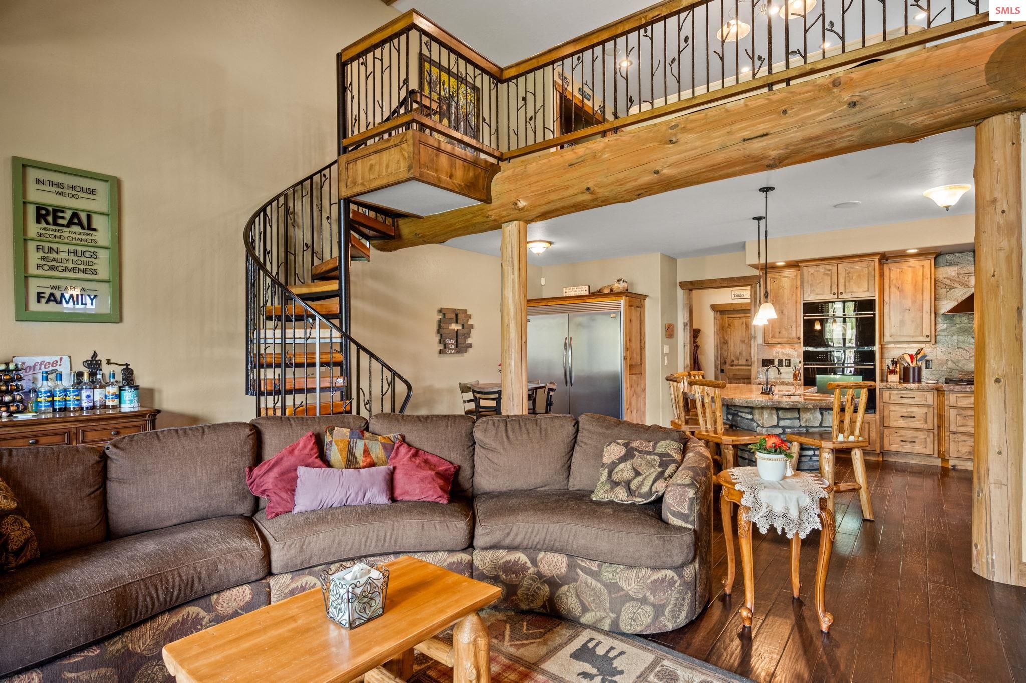 289 Gold Road Naples, ID 83847 - Photo 18 of 98 Gallery Image 18