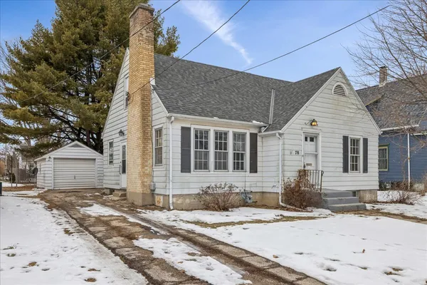 $270,000 | 78 South Edison Avenue, Elgin, IL 60123