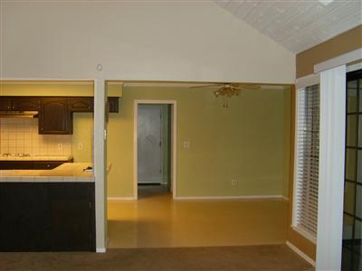 15682 West E Street Kerman, CA 93630 - Photo 5 of 15