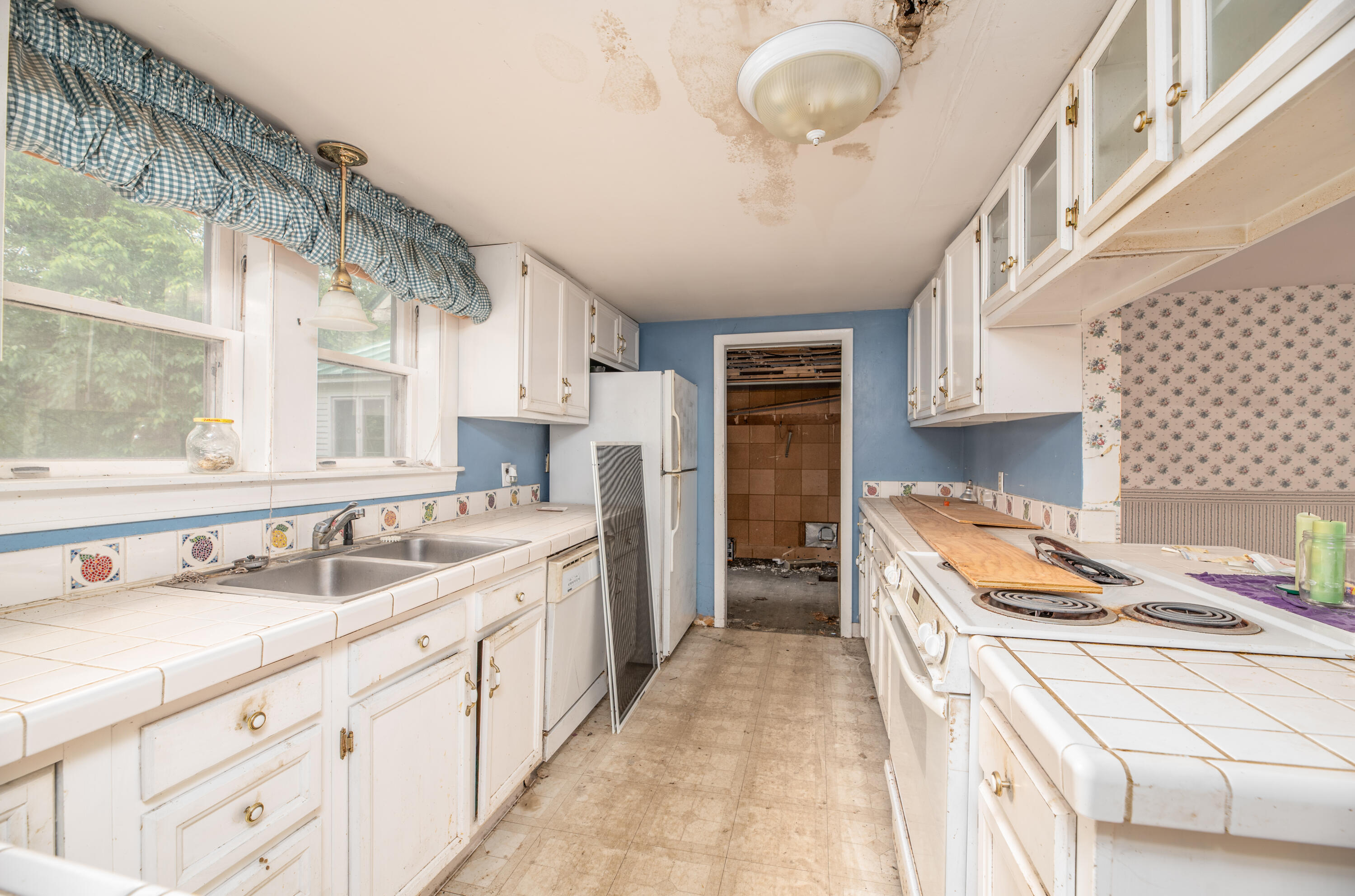 528 Riverside Drive Augusta, ME 04330 - Photo 15 of 24 Interior6