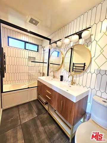 $1,894,900 | 6194 Rodgerton Drive, Los Angeles, CA 90068