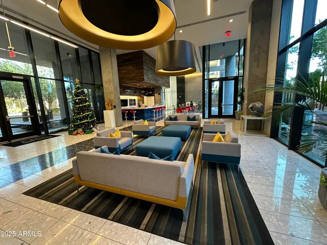 $3,499 | 200 West Portland Street, Unit 426, Phoenix, AZ 85003