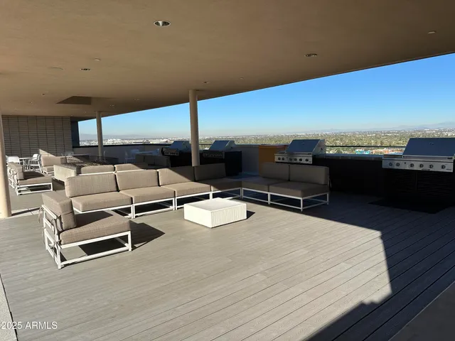 $3,499 | 200 West Portland Street, Unit 426, Phoenix, AZ 85003