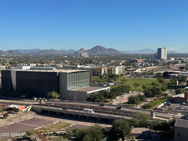 $3,499 | 200 West Portland Street, Unit 426, Phoenix, AZ 85003