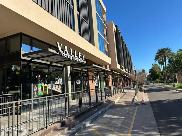 $3,499 | 200 West Portland Street, Unit 426, Phoenix, AZ 85003