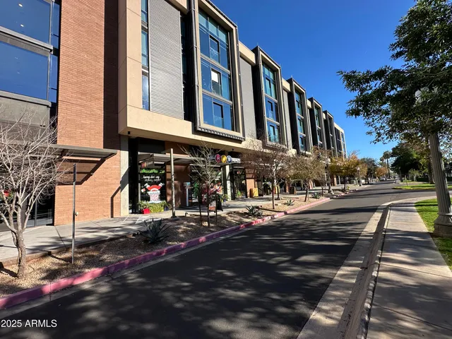 $3,499 | 200 West Portland Street, Unit 426, Phoenix, AZ 85003