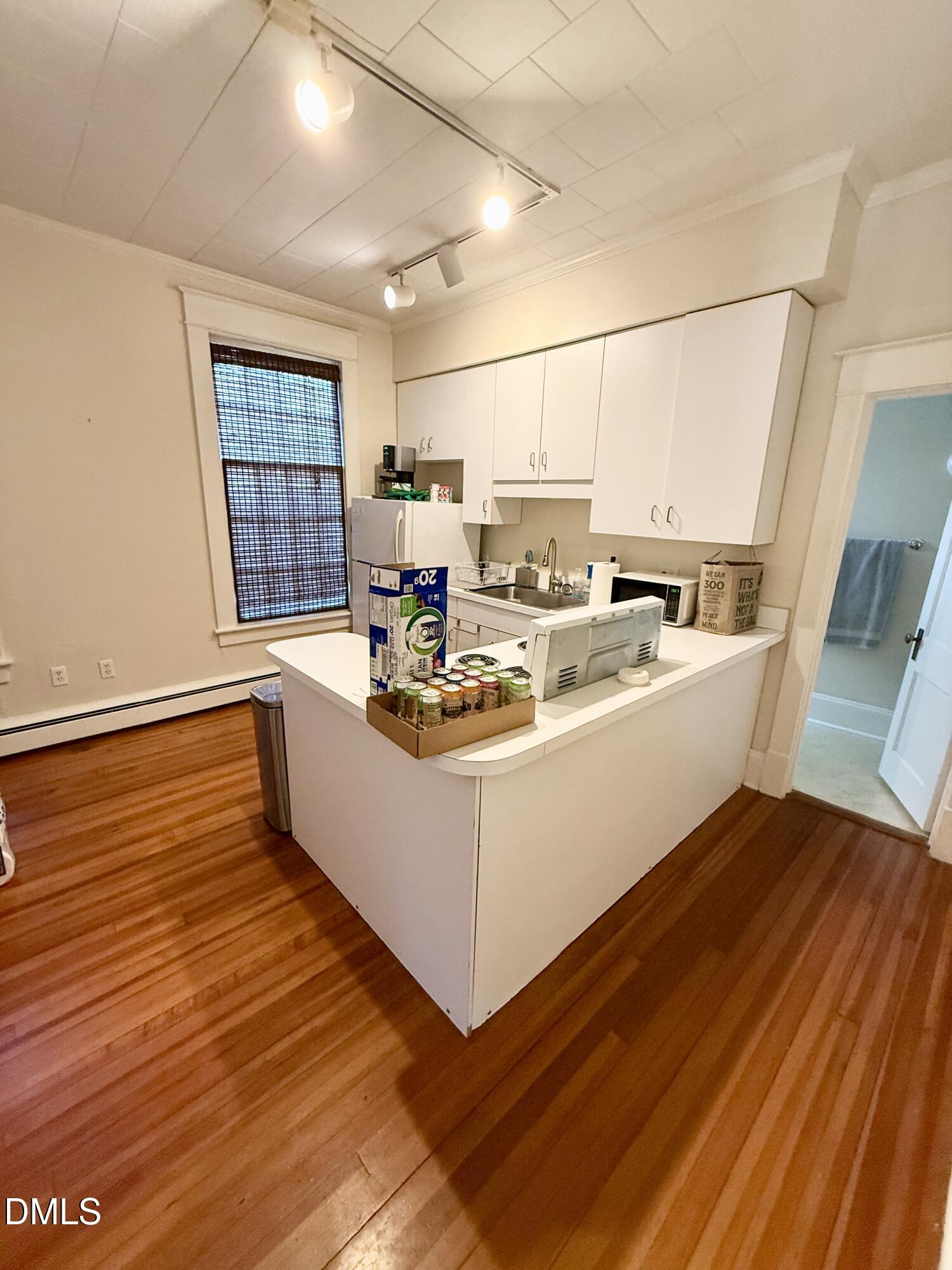 405 Ransom Street Chapel Hill, NC 27516 - Photo 7 of 12