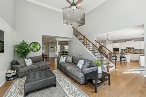 $695,000 | 1308 Beech Hollow Drive, Nashville, TN 37211