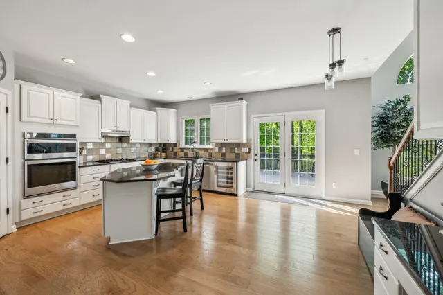 $695,000 | 1308 Beech Hollow Drive, Nashville, TN 37211