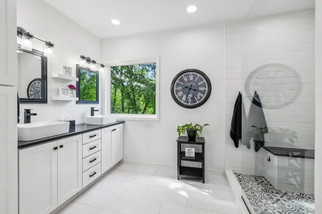 $695,000 | 1308 Beech Hollow Drive, Nashville, TN 37211