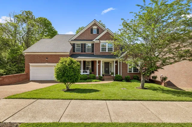 $695,000 | 1308 Beech Hollow Drive, Nashville, TN 37211
