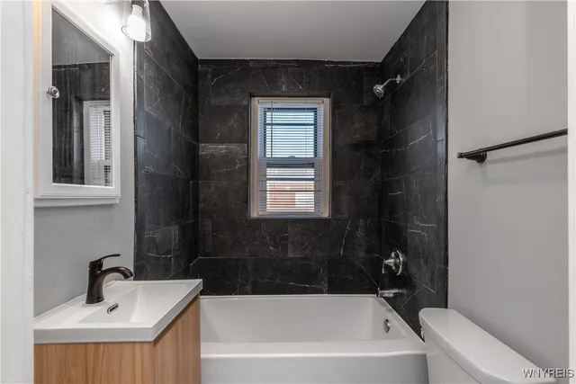 $1,150 | 1225 Hertel Avenue, Unit 3, Buffalo, NY 14216