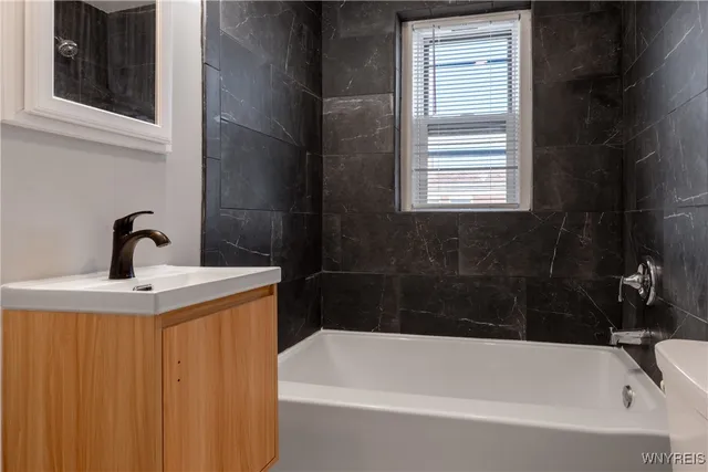 $1,150 | 1225 Hertel Avenue, Unit 3, Buffalo, NY 14216