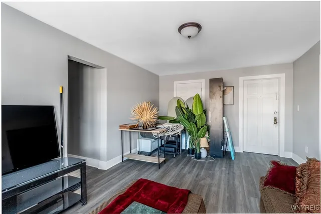 $1,150 | 1225 Hertel Avenue, Unit 3, Buffalo, NY 14216