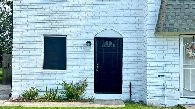$1,500 | 9042 Bunker Hill Road, New Orleans, LA 70127