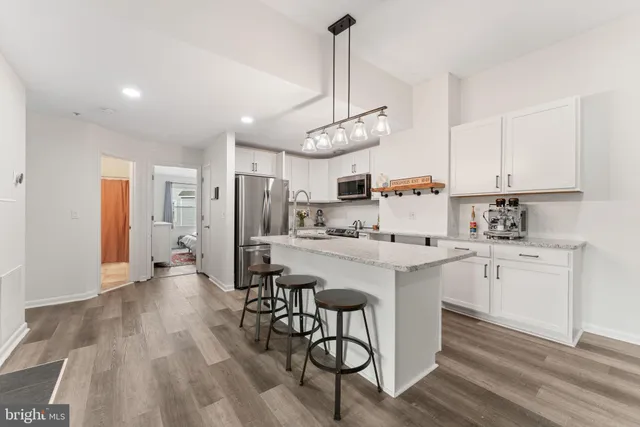 $299,999 | 10 Greystone Court, Unit I, Annapolis, MD 21403