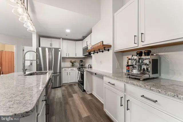 $299,999 | 10 Greystone Court, Unit I, Annapolis, MD 21403