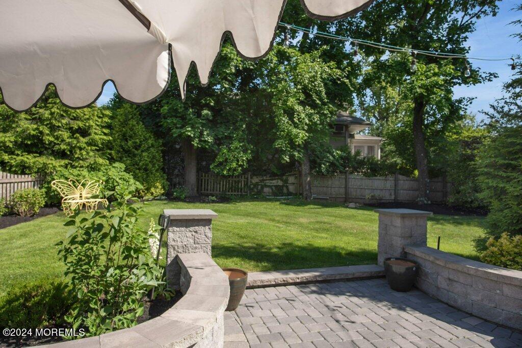 3 Ruddy Court Little Silver, NJ 07739 - Photo 48 of 55 a garden view with a seating space