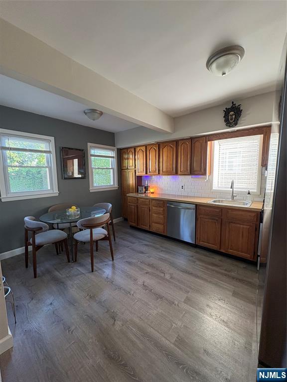 413 Morse Avenue, Unit WHOLE HOUSE Ridgefield, NJ 07657 - Photo 10 of 23
