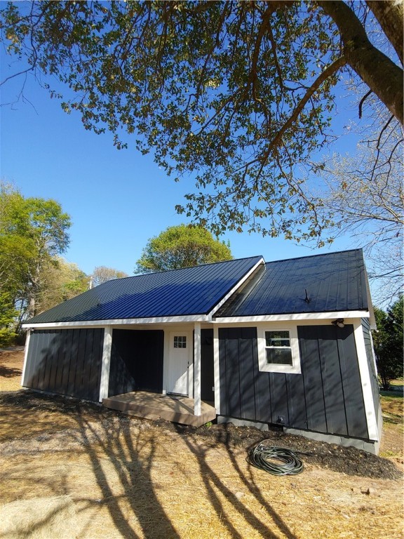 218 Maret Road Townville, SC 29689 - Photo 1 of 24 Front of Home