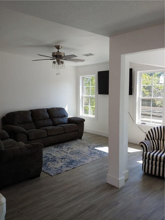 218 Maret Road Townville, SC 29689 - Photo 12 of 24 Front Room