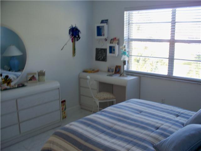 1919 Southwest Palm City Road, Unit 10J Stuart, FL 34994 - Photo 11 of 25 Gallery Image 11