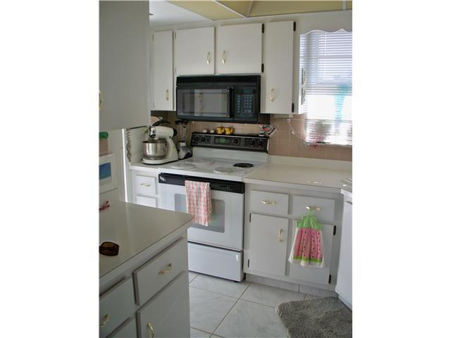 1919 Southwest Palm City Road, Unit 10J Stuart, FL 34994 - Photo 9 of 25 Gallery Image 9