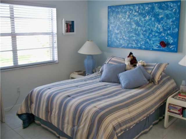 1919 Southwest Palm City Road, Unit 10J Stuart, FL 34994 - Photo 10 of 25 Gallery Image 10