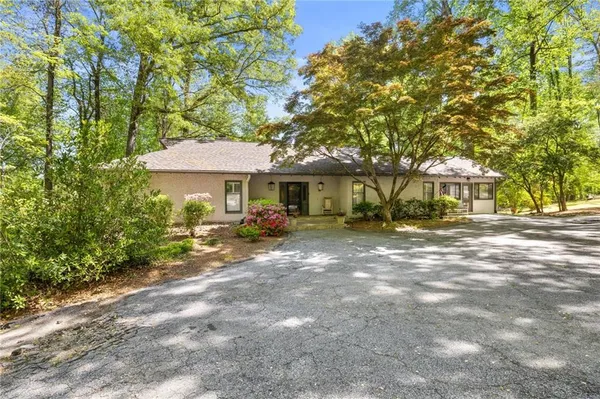 $1,350,000 | 3968 Oak Harbour Drive, Gainesville, GA 30506