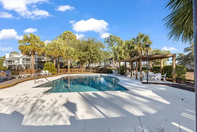 $799,900 | 100 Oyster Catcher Place, Pawleys Island, SC 29585