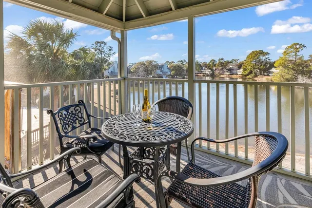 $799,900 | 100 Oyster Catcher Place, Pawleys Island, SC 29585