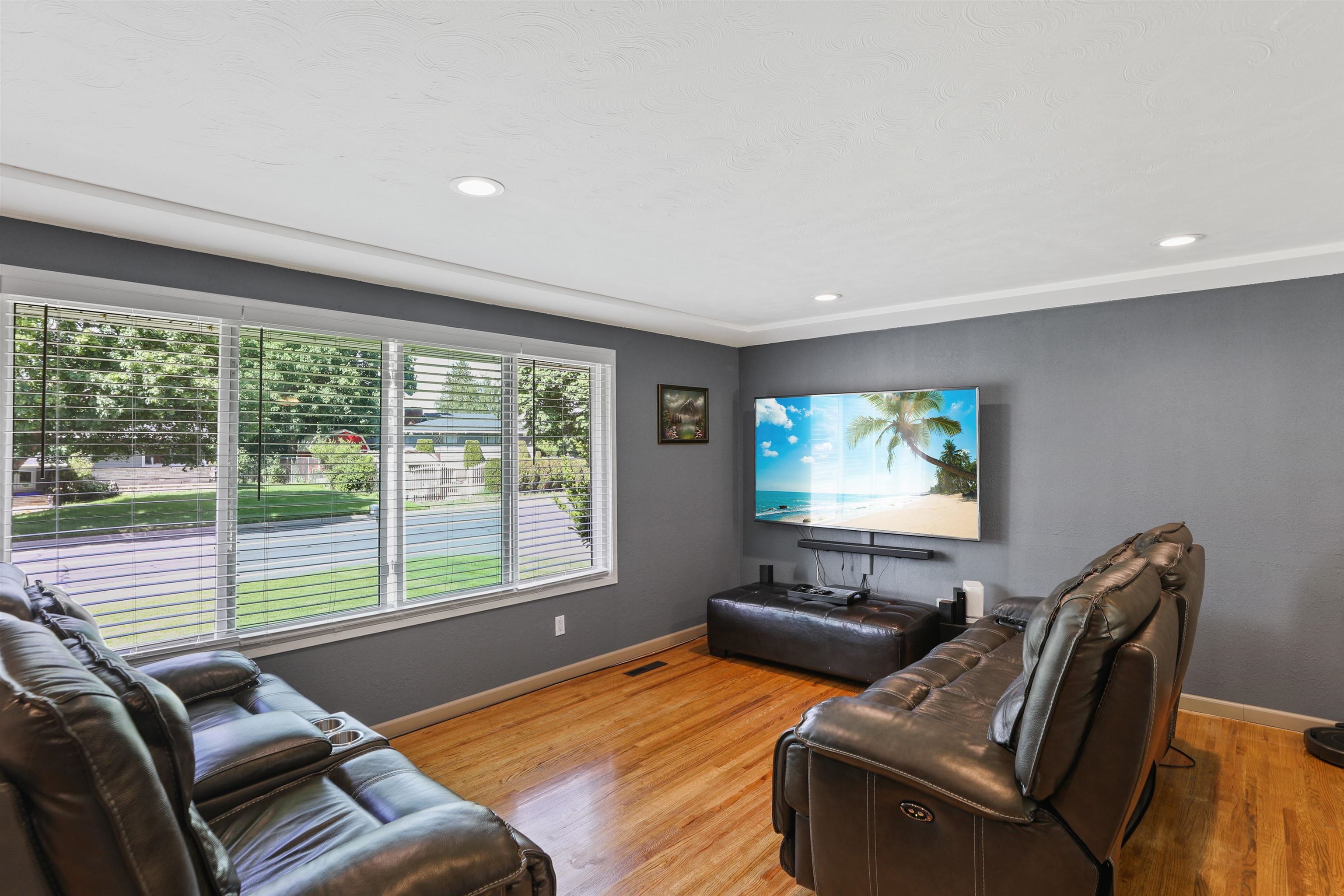 333 West Cascade Way Spokane, WA 99208 - Photo 8 of 23 Gallery Image 8