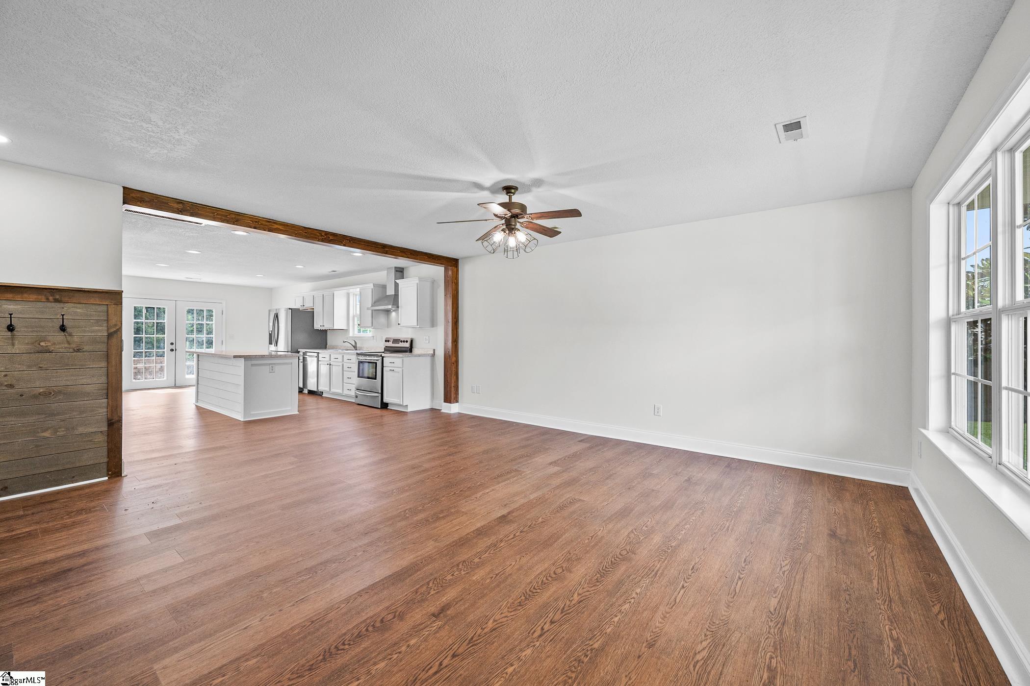 4 Dry Fork Court Simpsonville, SC 29680 - Photo 6 of 44