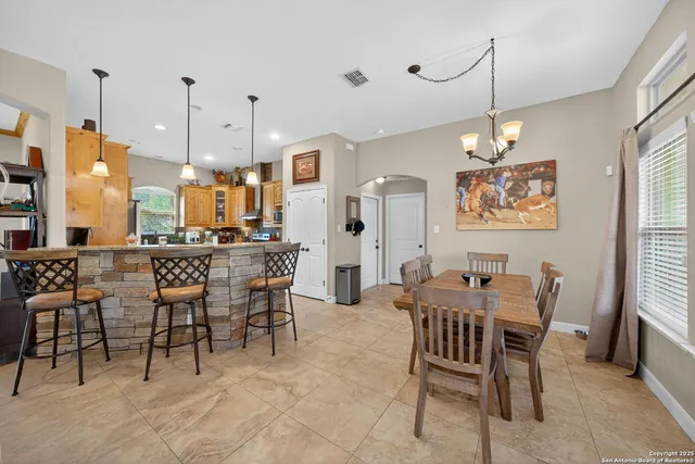 $445,000 | 1650 Embassy Boulevard, Pleasanton, TX 78064