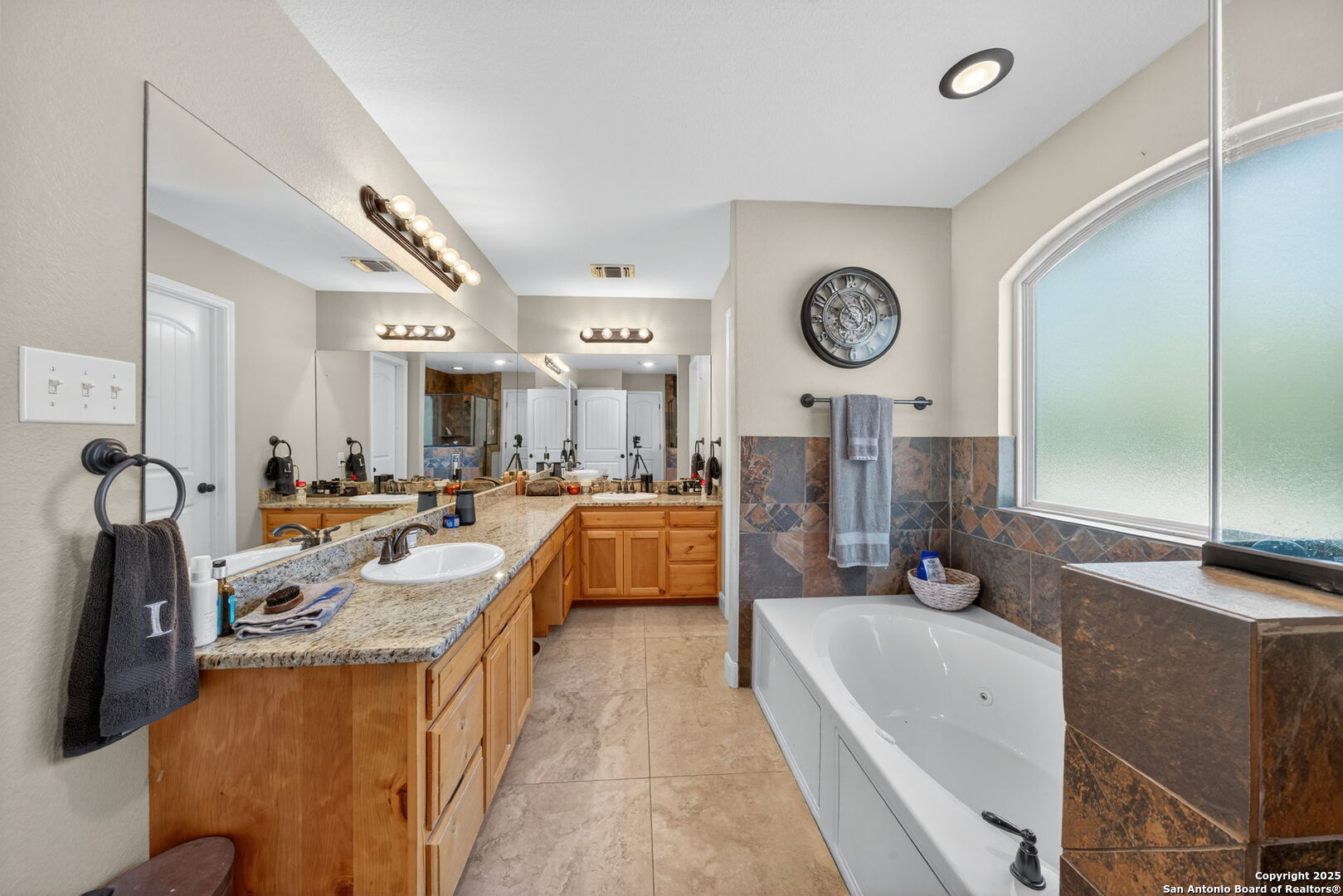 1650 Embassy Boulevard Pleasanton, TX 78064 - Photo 26 of 32