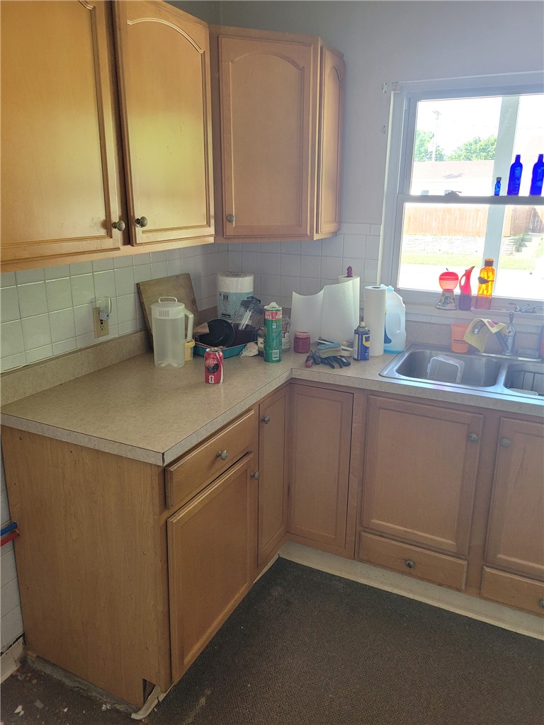 2402 John Glenn Road Dayton, OH 45420 - Photo 10 of 11