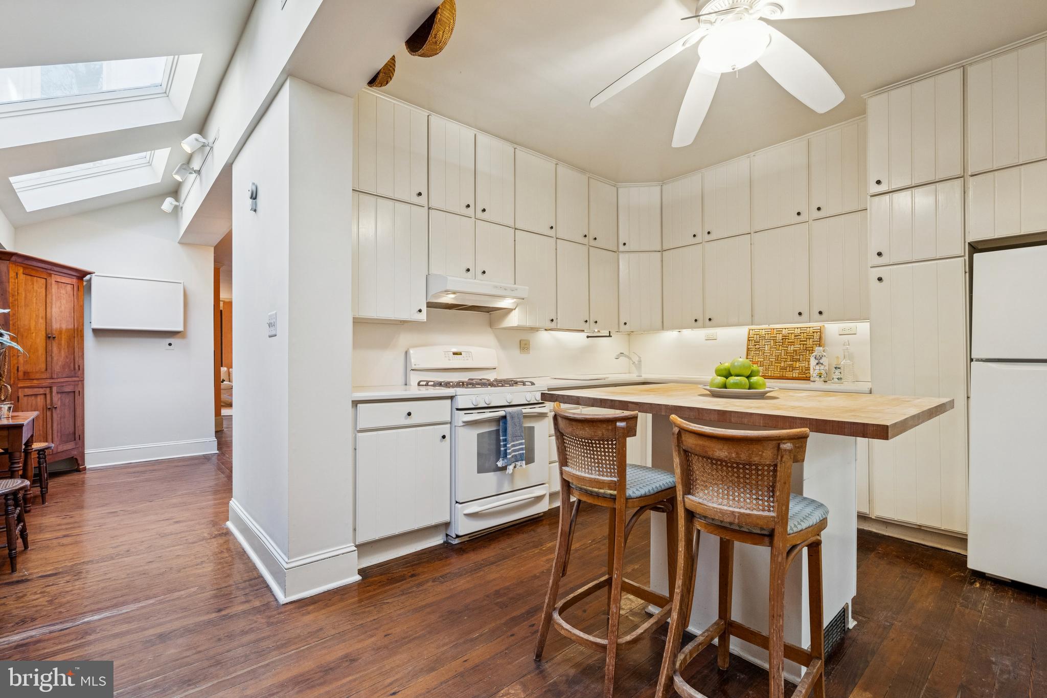 524 Delancey Street Philadelphia, PA 19106 - Photo 15 of 38 Kitchen